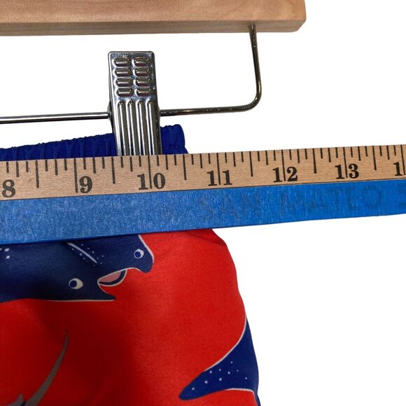 Mini Boden Boys Surfer Swim Trunks Mantarays 5-6Y Firecracker Red - Picture 3 of 6